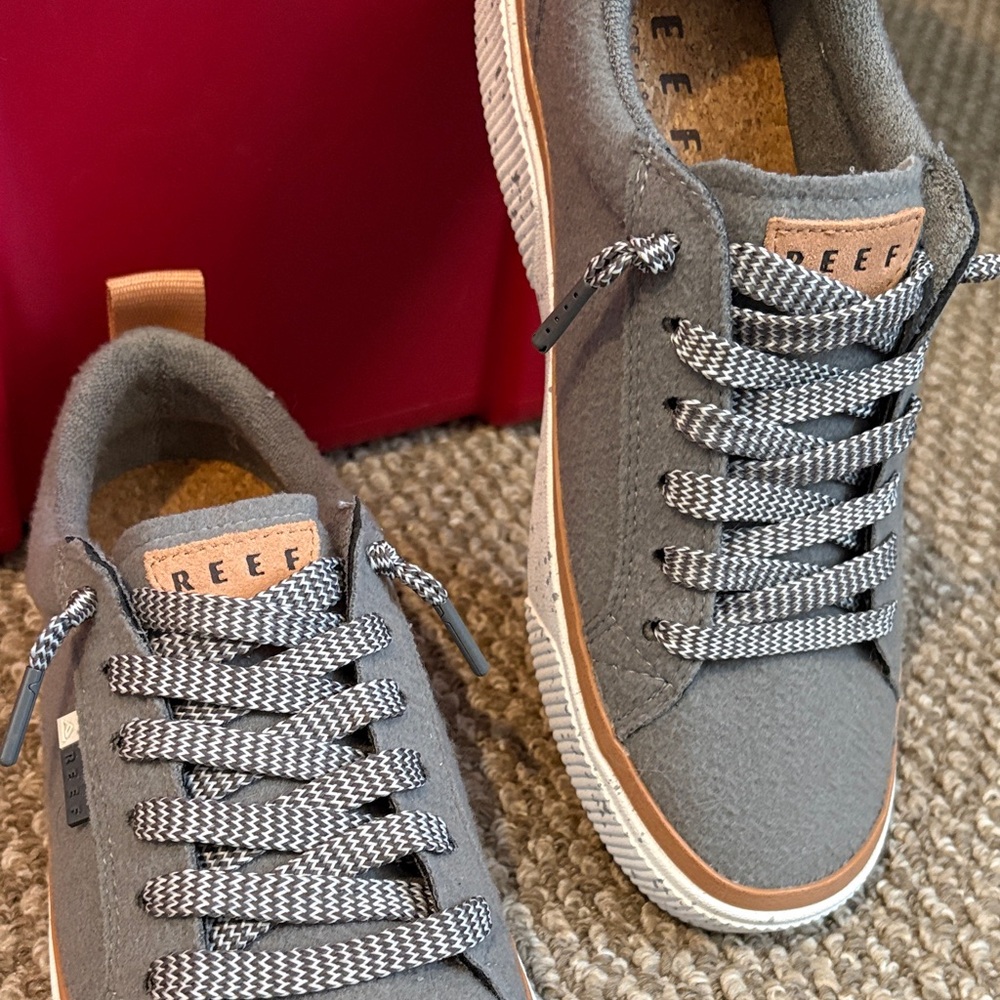 Reef Gray Casual Shoes - Picture 4 of 4